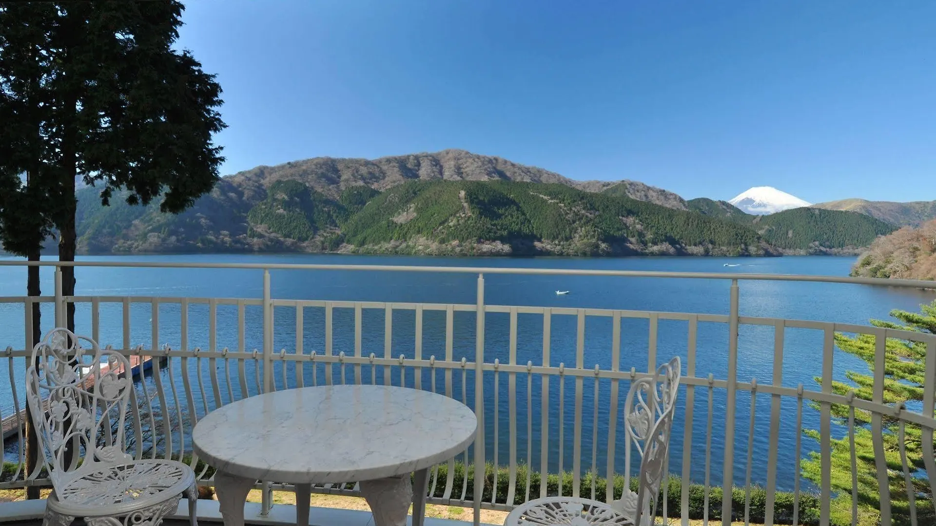 **** Hotel The Prince Hakone Lake Ashinoko Japan